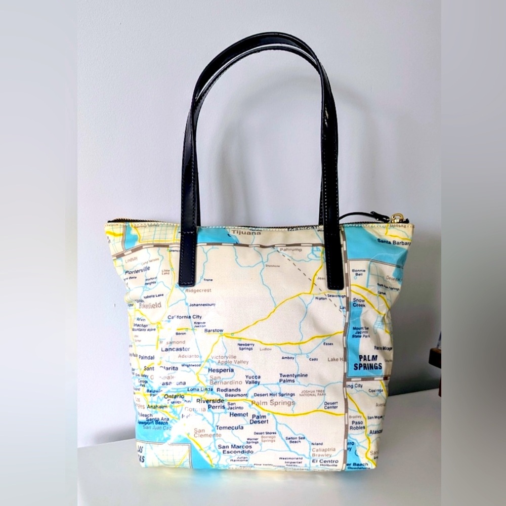 Kate Spade Jeralyn Off the Map Tote - Picture 2 of 9